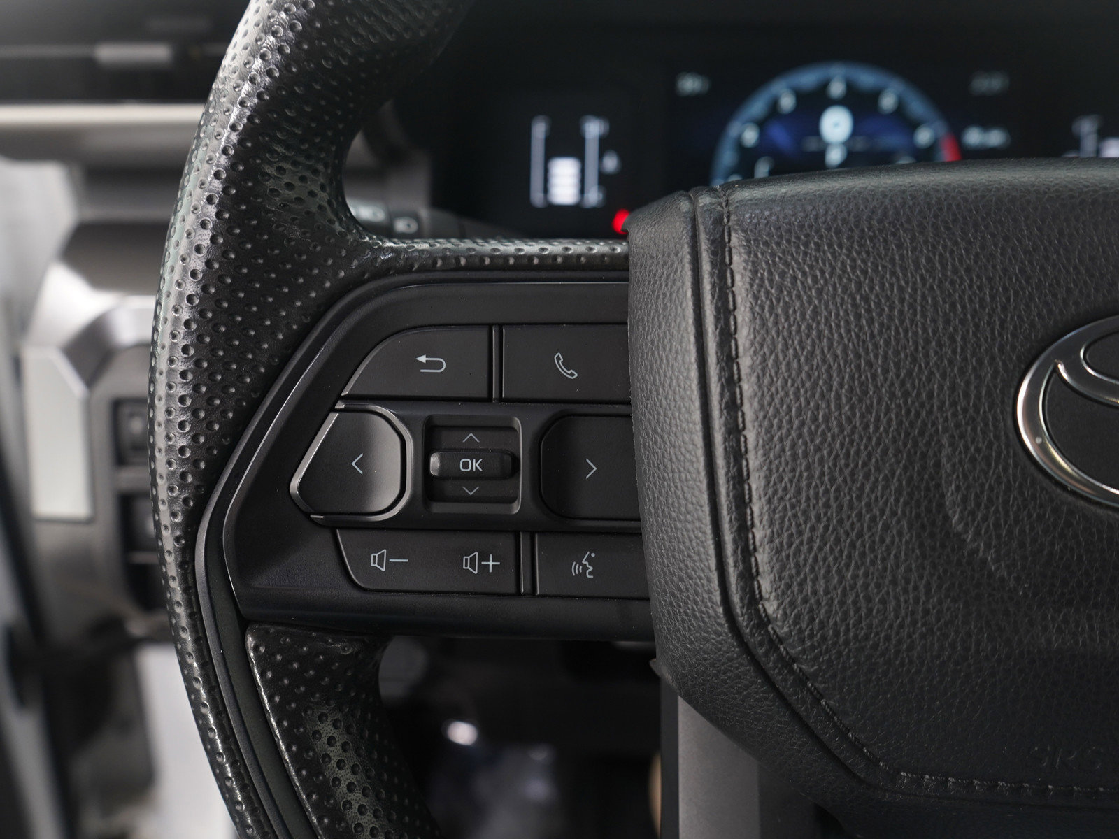 Used 2024 Toyota Tacoma SR5 image 28