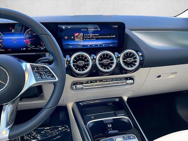 Used 2026 Mercedes-Benz GLA 250 image 8
