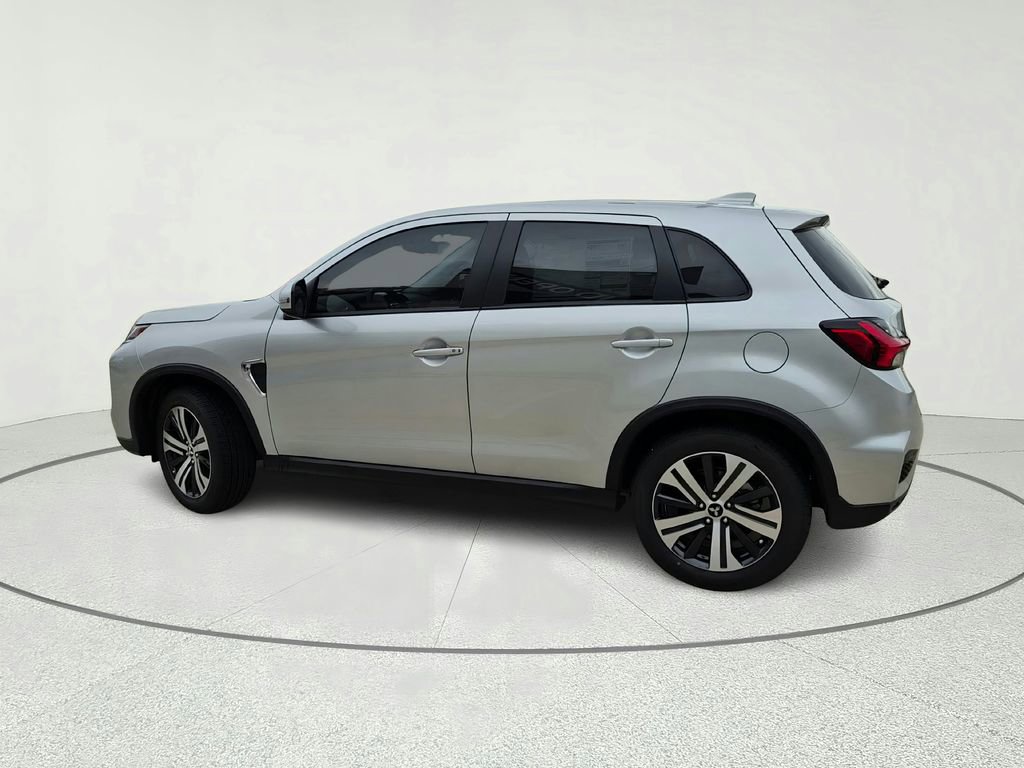 Used 2025 Mitsubishi Outlander Sport SE image 8