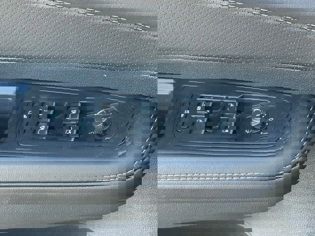 New 2026 Volkswagen Atlas Cross Sport SEL Premium R-Line image 23