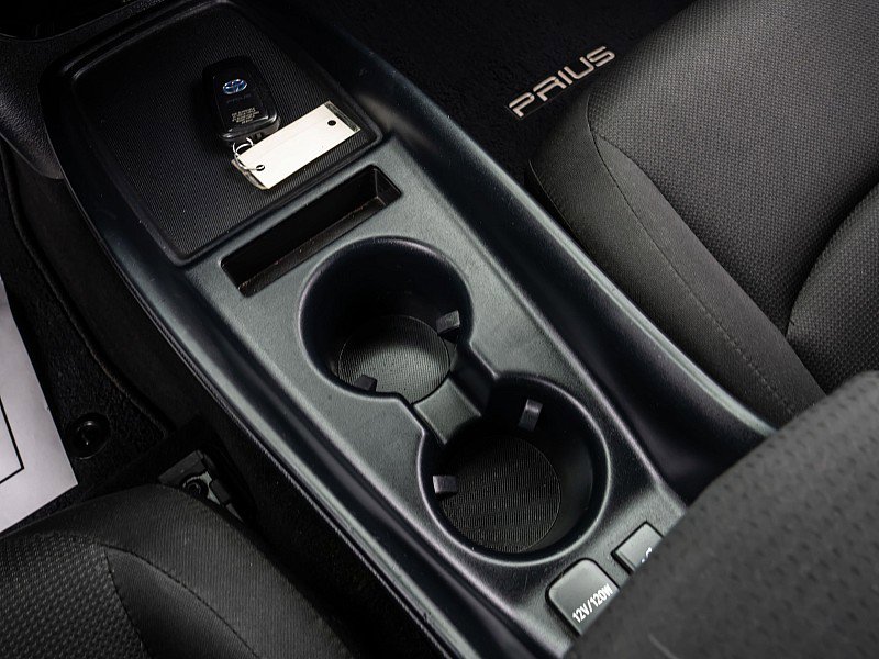 Used 2022 Toyota Prius L Eco FWD image 26