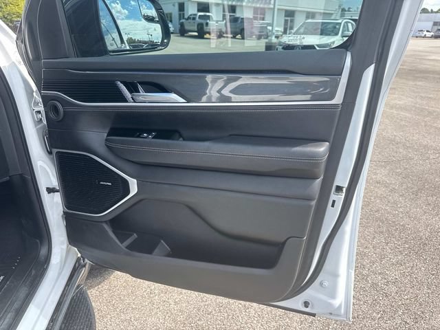Used 2023 Jeep Wagoneer 4WD w/ Convenience Group I image 24
