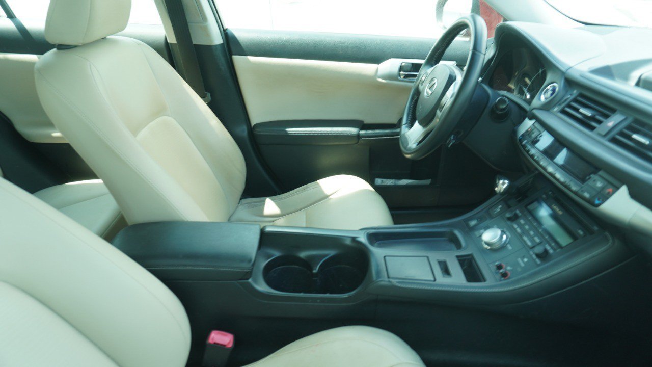 Used 2012 Lexus CT 200h Premium FWD image 10
