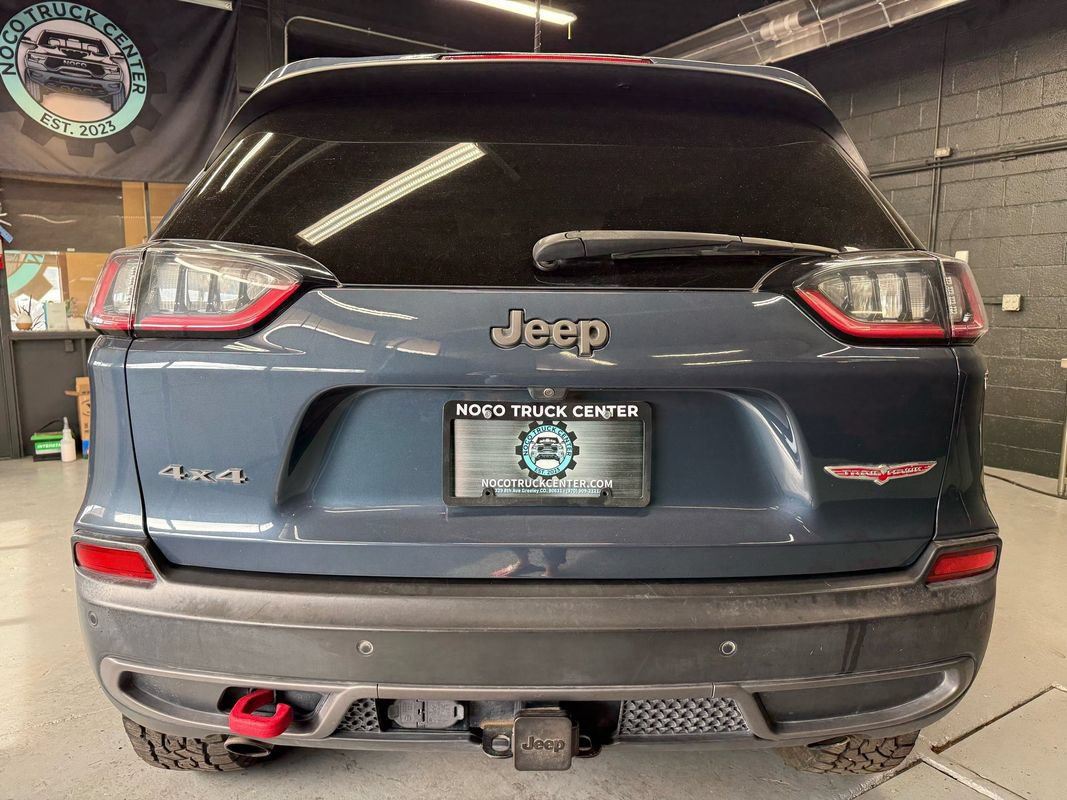 Used 2019 Jeep Cherokee Trailhawk w/ Cold Weather Group AWD/4WD image 5