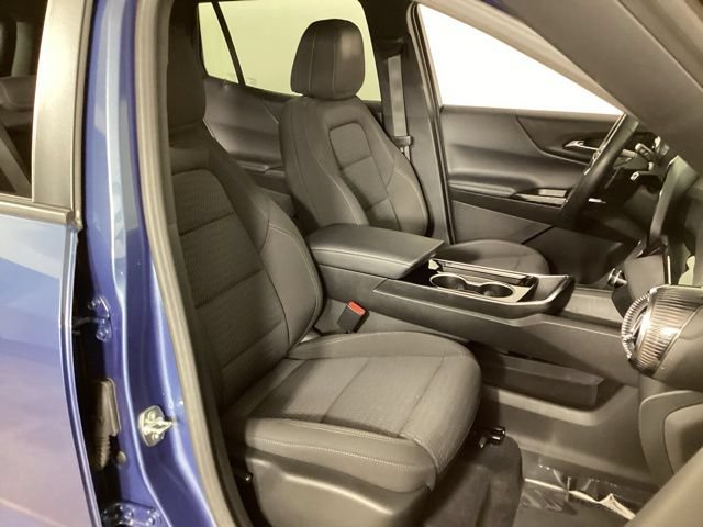 Used 2025 Chevrolet Equinox LT AWD/4WD image 36