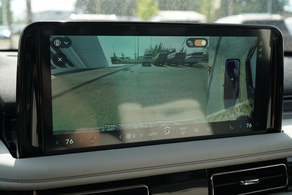 New 2026 Lincoln Aviator AWD image 17