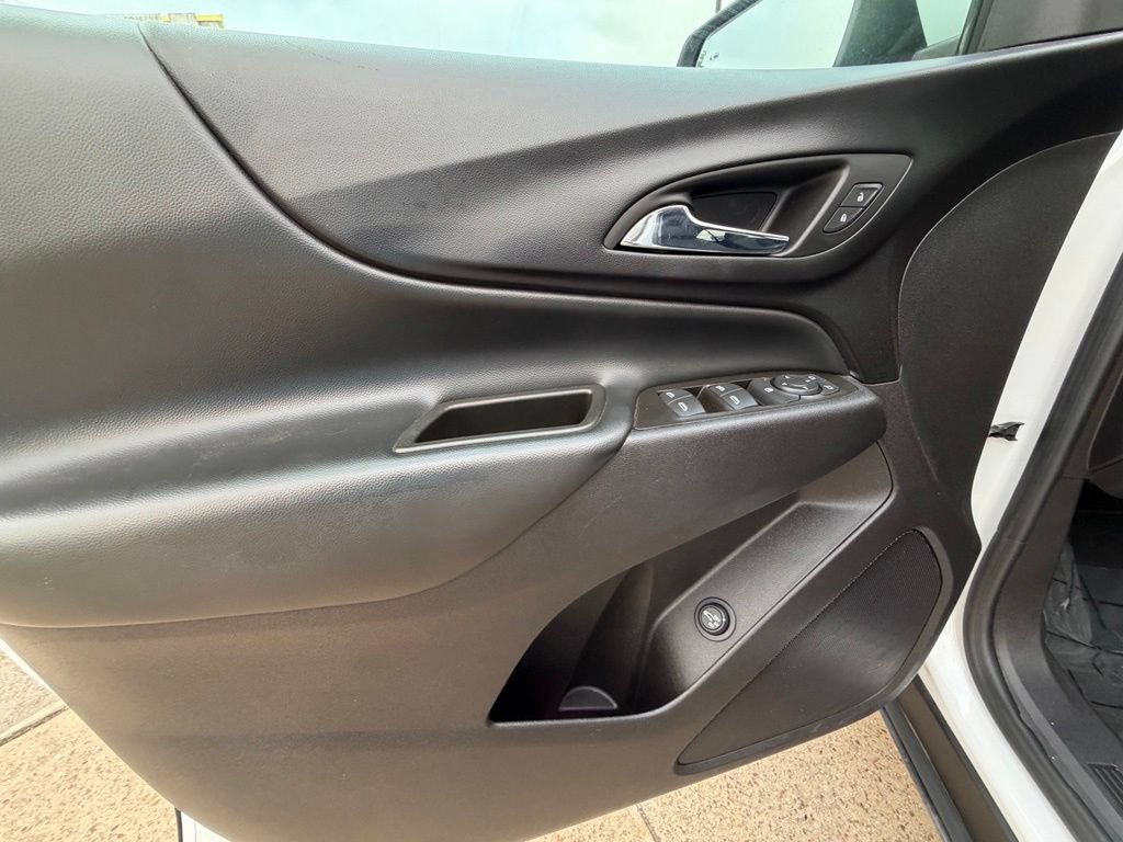 Used 2024 Chevrolet Equinox LT AWD/4WD image 16