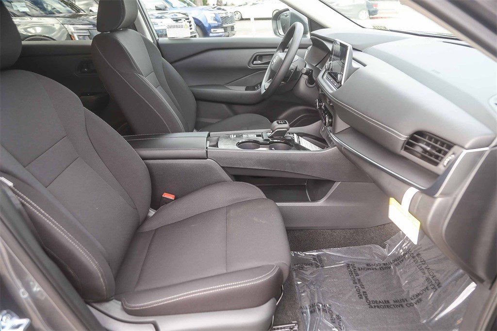 New 2026 Nissan Rogue S image 17