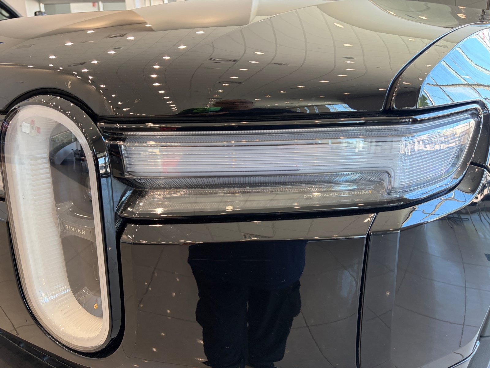Used 2026 Rivian R1S Adventure Tri AWD/4WD image 9