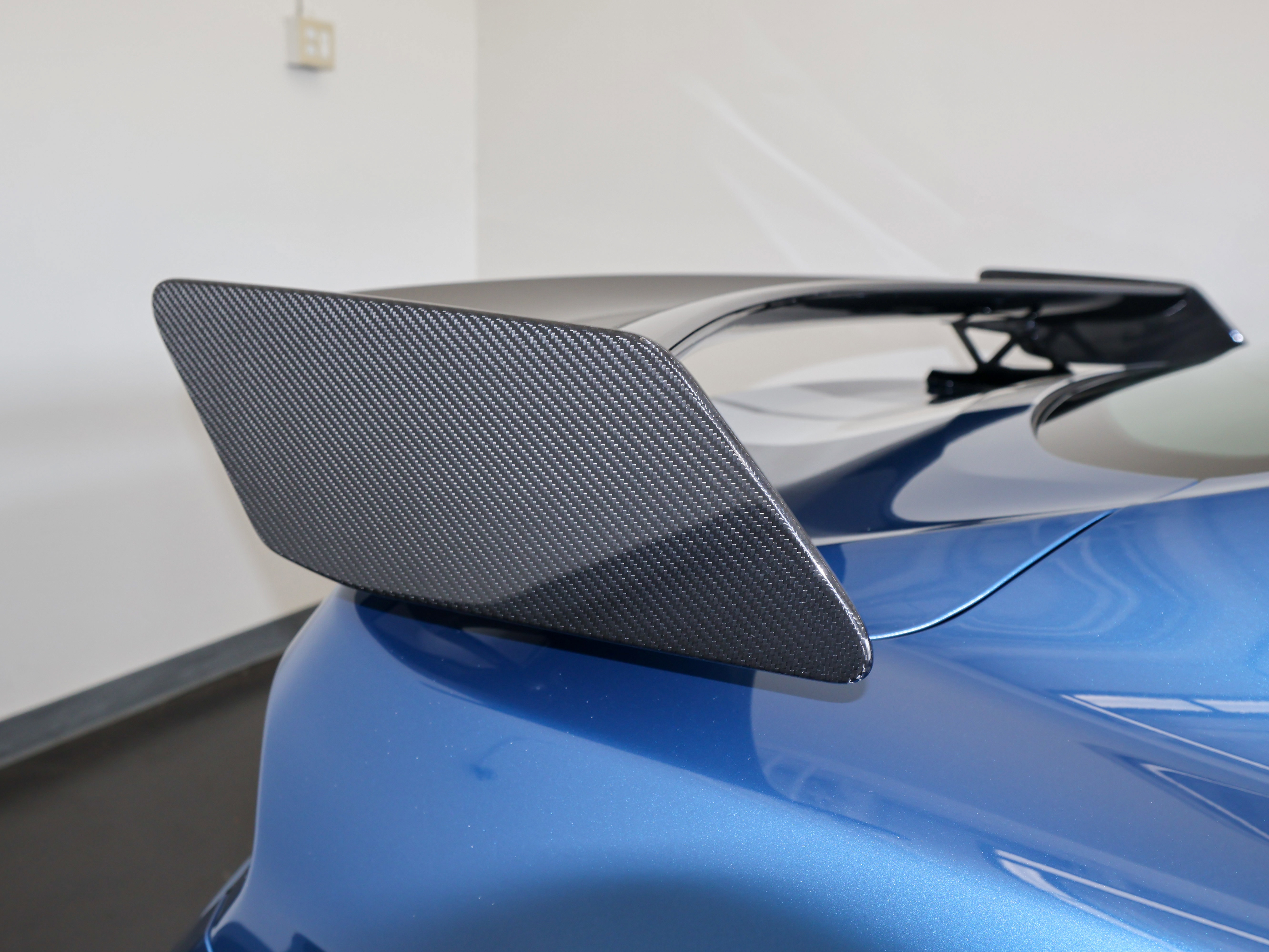 Used 2020 Ford Mustang Shelby GT500 w/ Carbon Fiber Track Pack RWD image 45