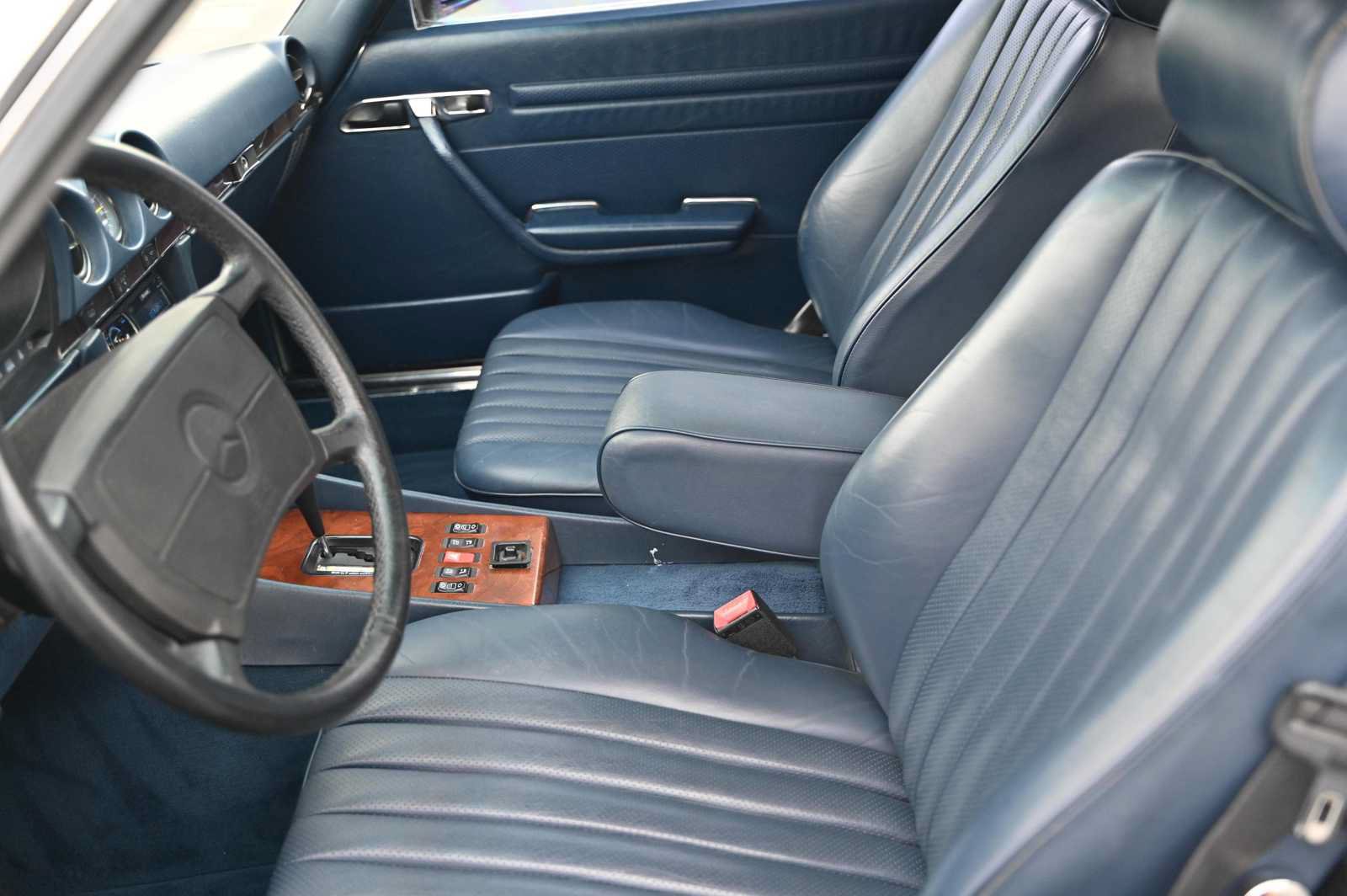 Used 1989 Mercedes-Benz 560 SL image 19