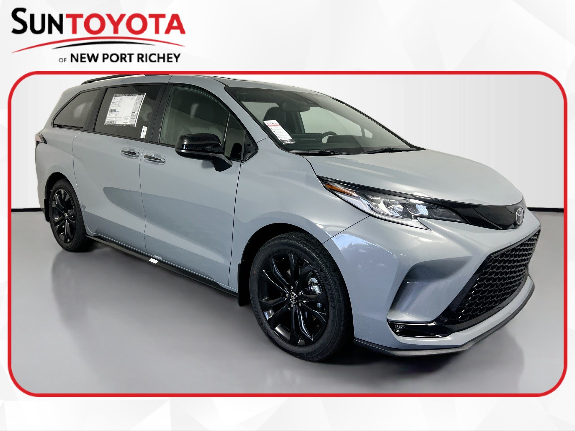 New 2026 Toyota Sienna XSE