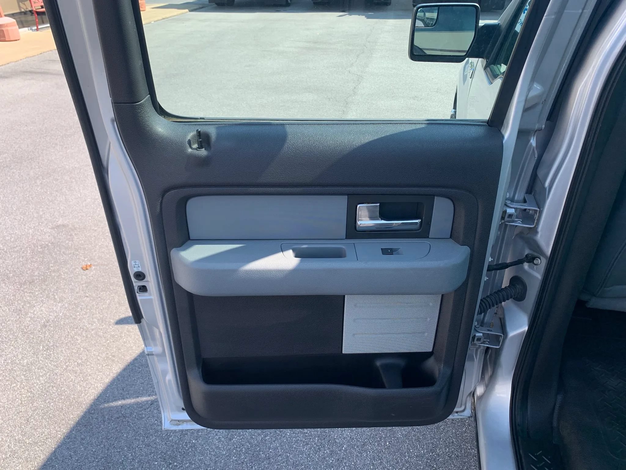 Used 2013 Ford F150 XL w/ XL Plus Pkg AWD/4WD image 23