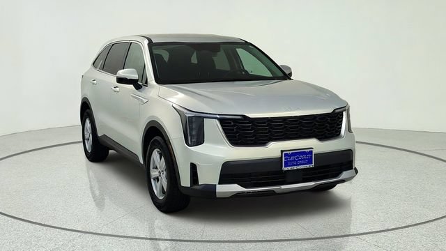 Certified 2026 Kia Sorento LX FWD image 1