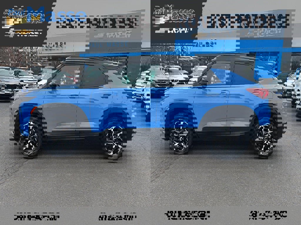 Used 2023 Chevrolet TrailBlazer RS w/ Sun and Liftgate Package image 4