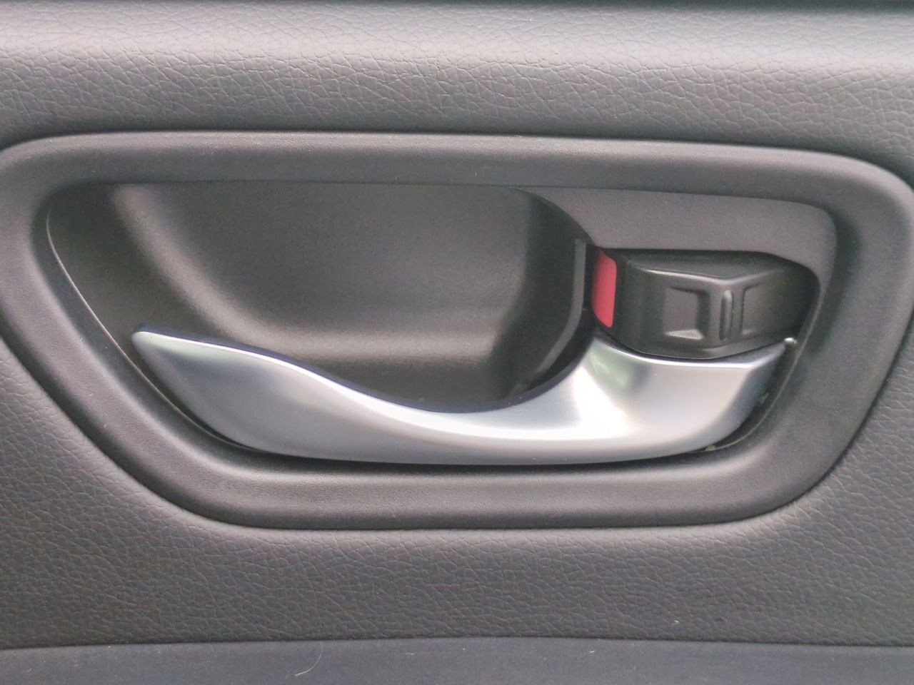 Used 2025 Honda Pilot Sport image 40