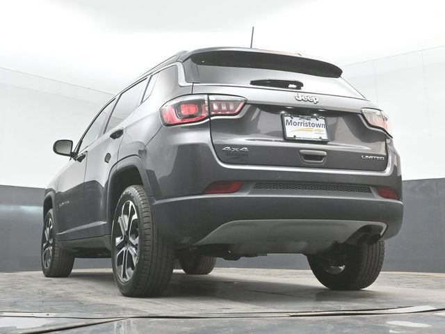 Used 2022 Jeep Compass Limited image 45