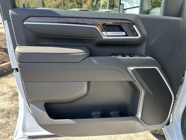 New 2026 GMC Sierra 2500 SLE w/ SLE Value Package; image 8