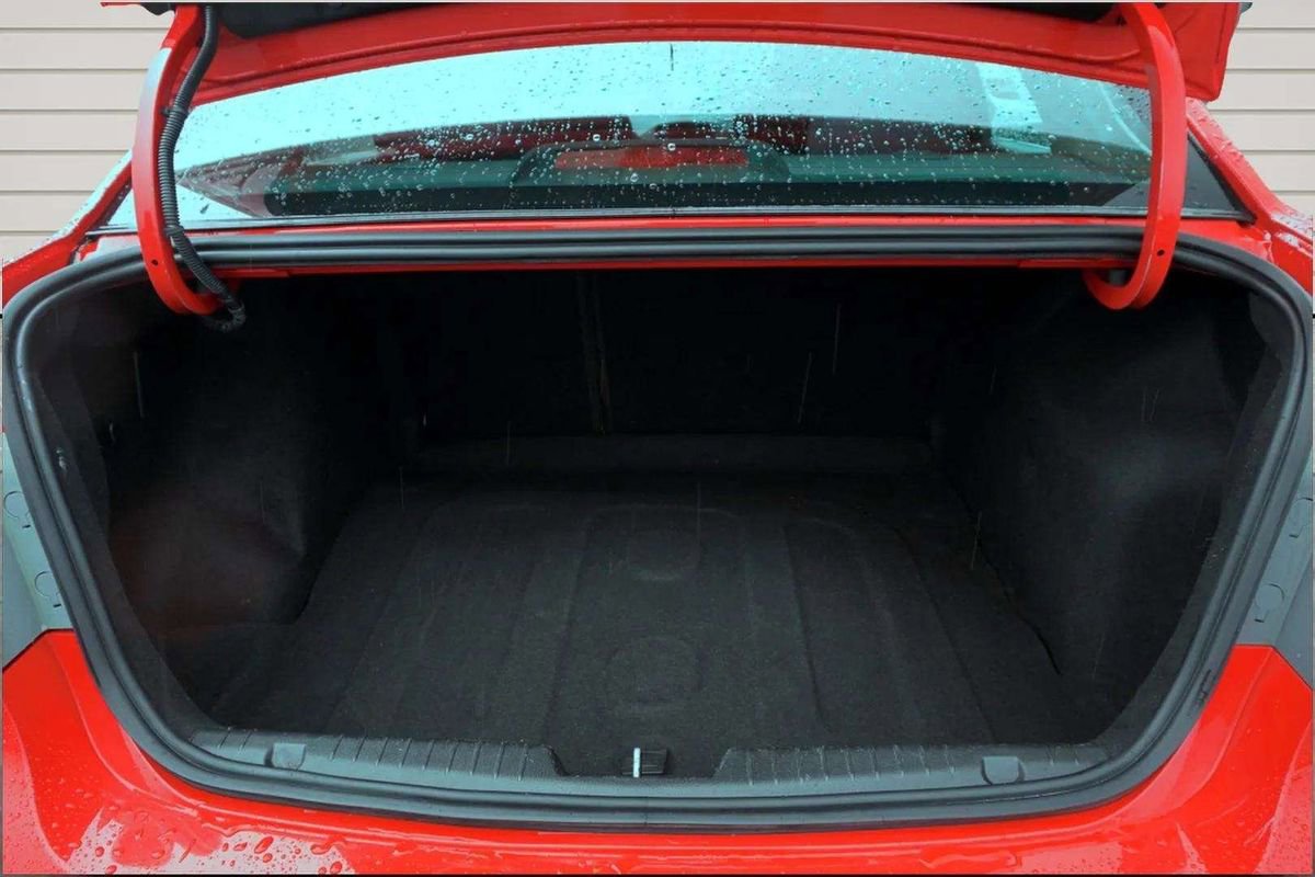 Used 2014 Chevrolet Cruze Eco image 10