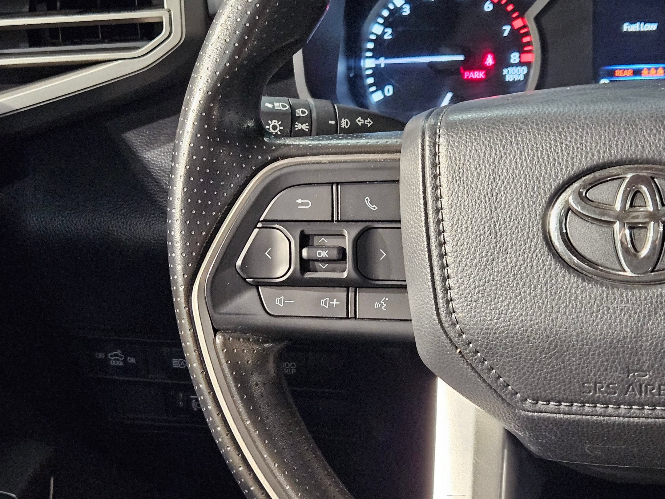 Used 2025 Toyota Tundra SR5 AWD/4WD image 26