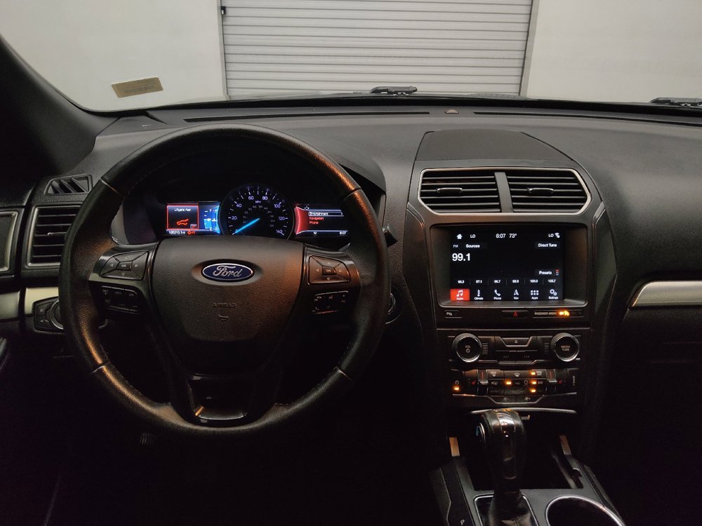 Used 2018 Ford Explorer XLT w/ Equipment Group 202A AWD/4WD image 22