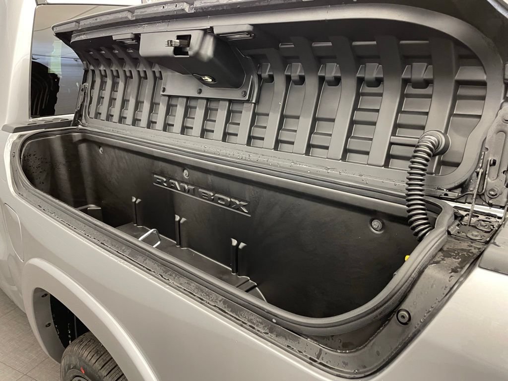 New 2026 RAM 1500 Laramie w/ Night Edition AWD/4WD image 10