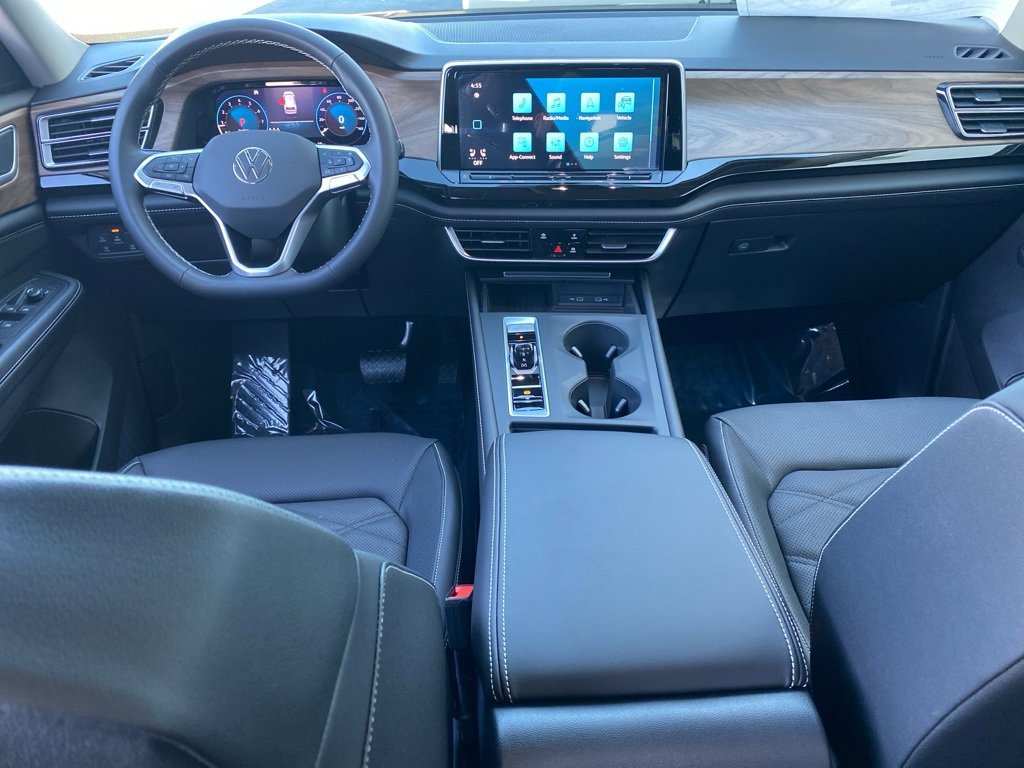 New 2026 Volkswagen Atlas SE image 13