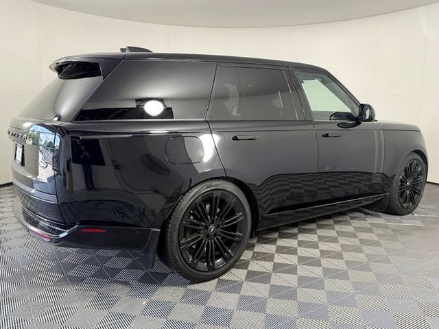 Used 2023 Land Rover Range Rover First Edition AWD/4WD image 8