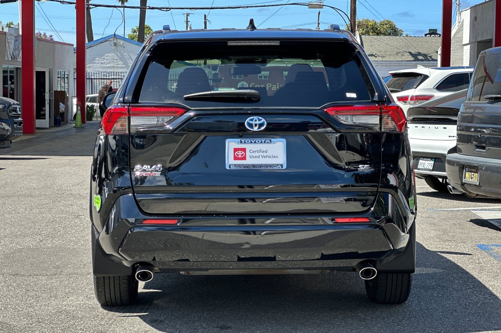 Used 2023 Toyota RAV4 SE w/ Weather & Moonroof Package AWD/4WD image 5