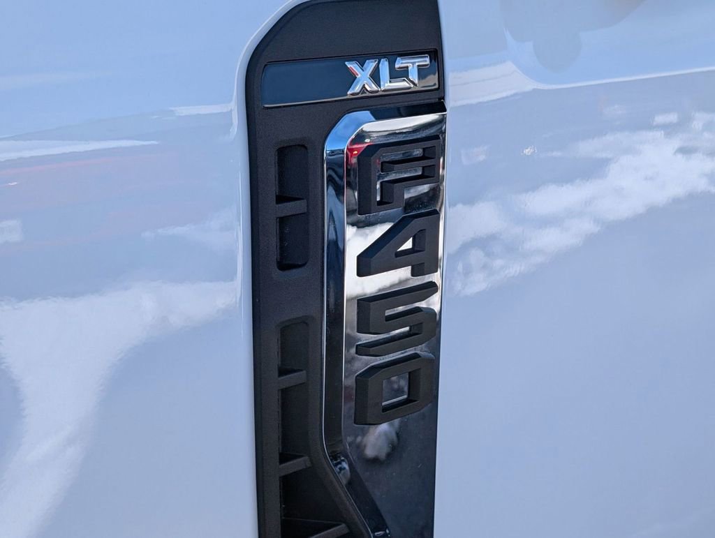 Used 2025 Ford F450 XLT w/ FX4 Off-Road Package image 12