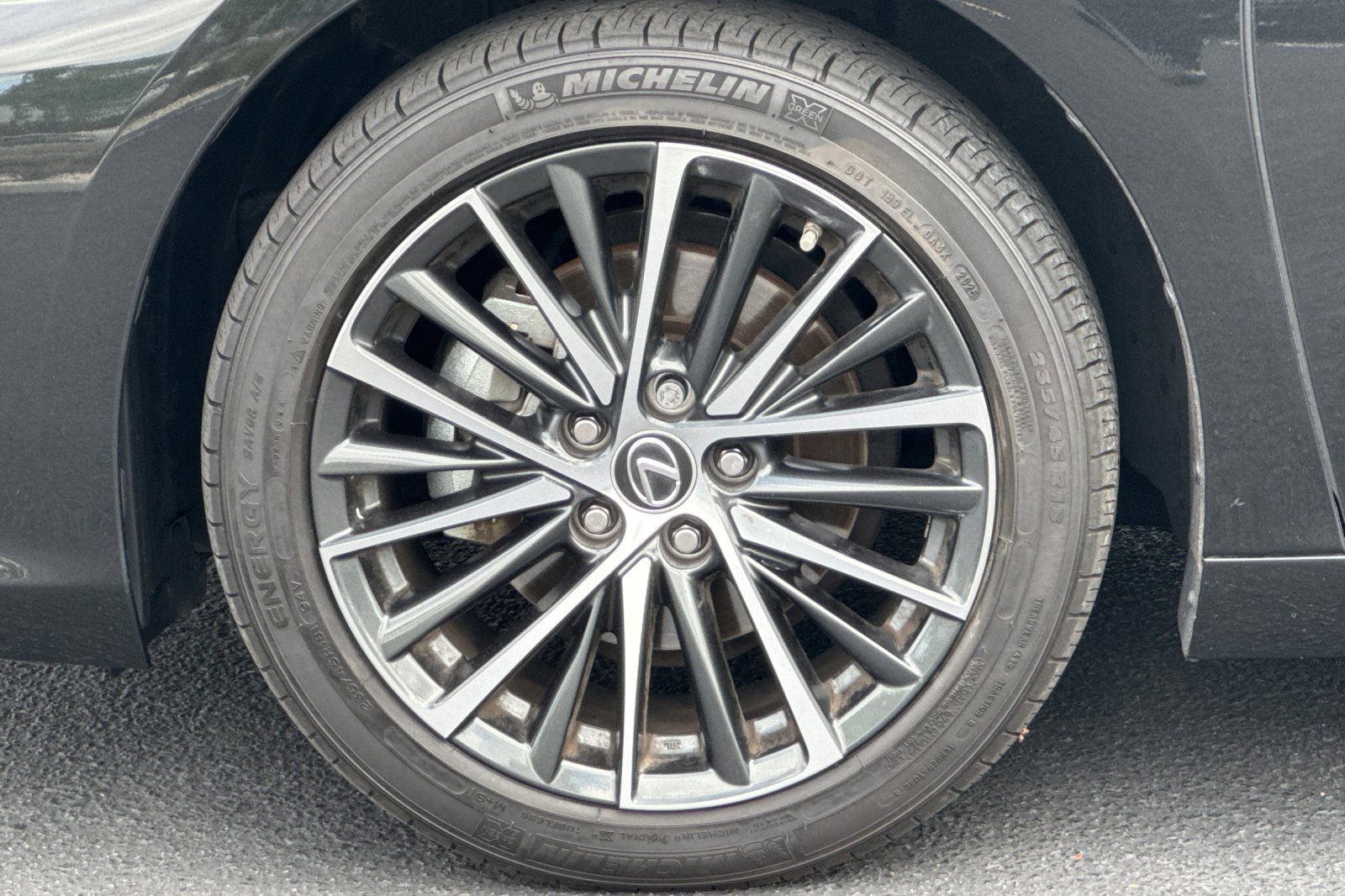 Used 2025 Lexus ES 300h w/ Premium Package FWD image 12