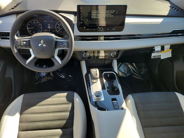 New 2026 Mitsubishi Outlander SE image 17