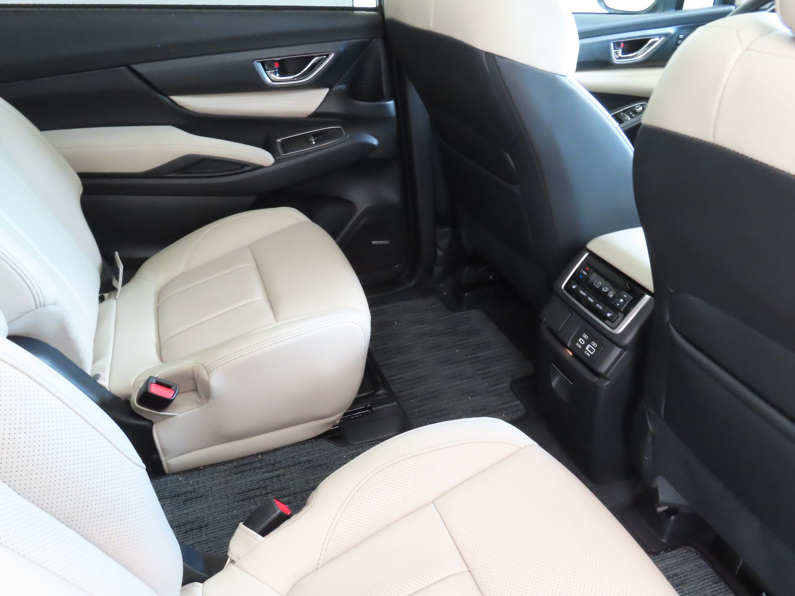 New 2026 Subaru Ascent Limited image 27