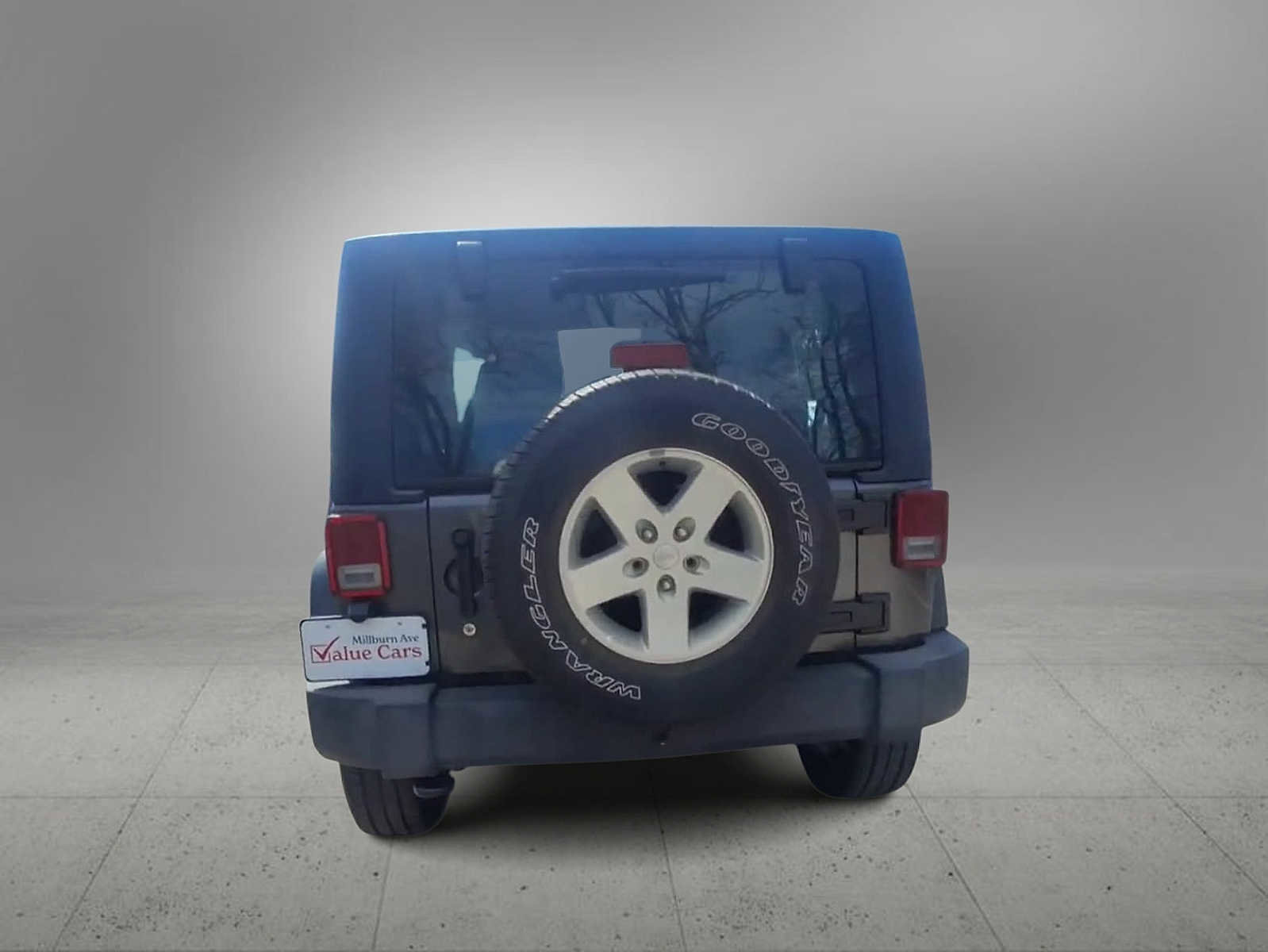 Used 2018 Jeep Wrangler Sport image 3