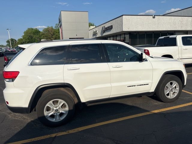 Used 2017 Jeep Grand Cherokee Laredo w/ Quick Order Package 23E AWD/4WD image 13