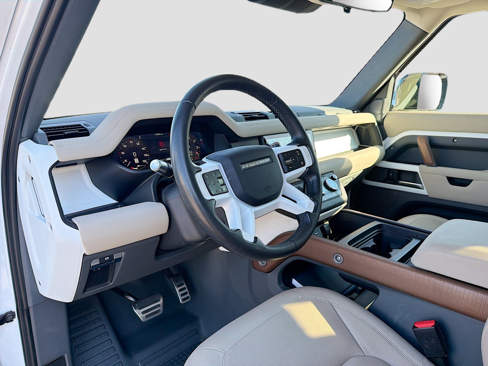 Used 2022 Land Rover Defender 110 SE image 26