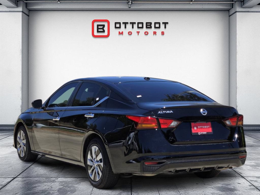 Used 2019 Nissan Altima 2.5 S FWD image 3