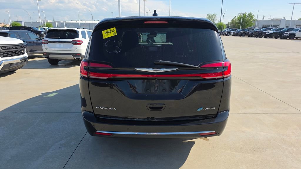 Used 2022 Chrysler Pacifica Limited image 4