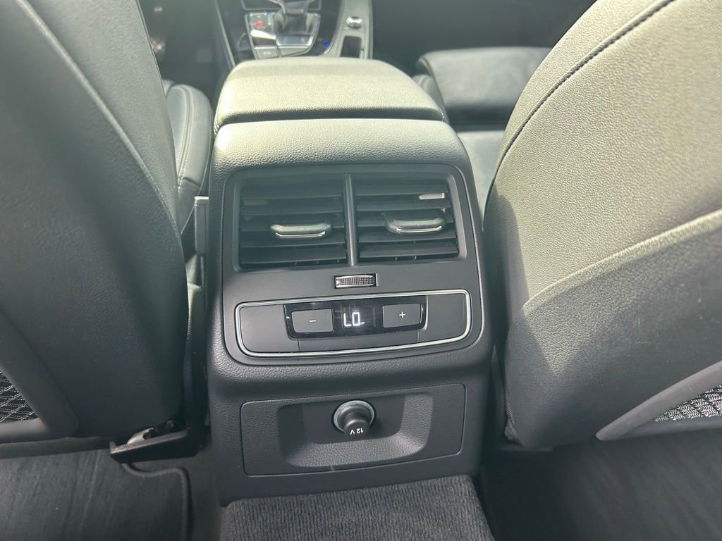 Used 2022 Audi A4 2.0T Premium w/ Convenience Package image 43