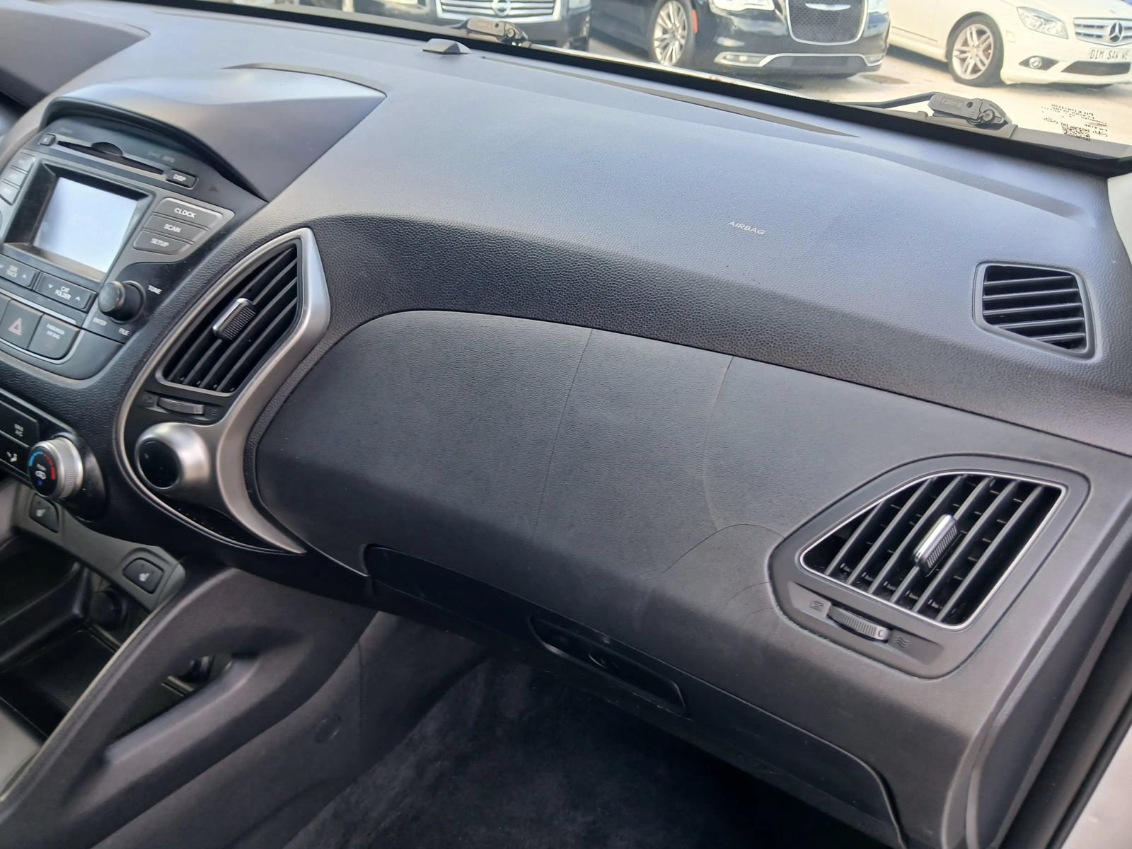 Used 2015 Hyundai Tucson SE AWD/4WD image 17