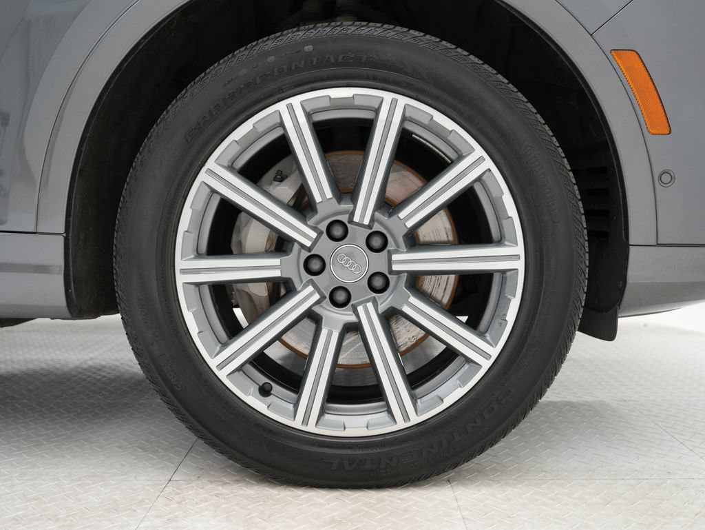 Used 2019 Audi Q7 3.0T Premium Plus w/ Premium Plus Package AWD/4WD image 30
