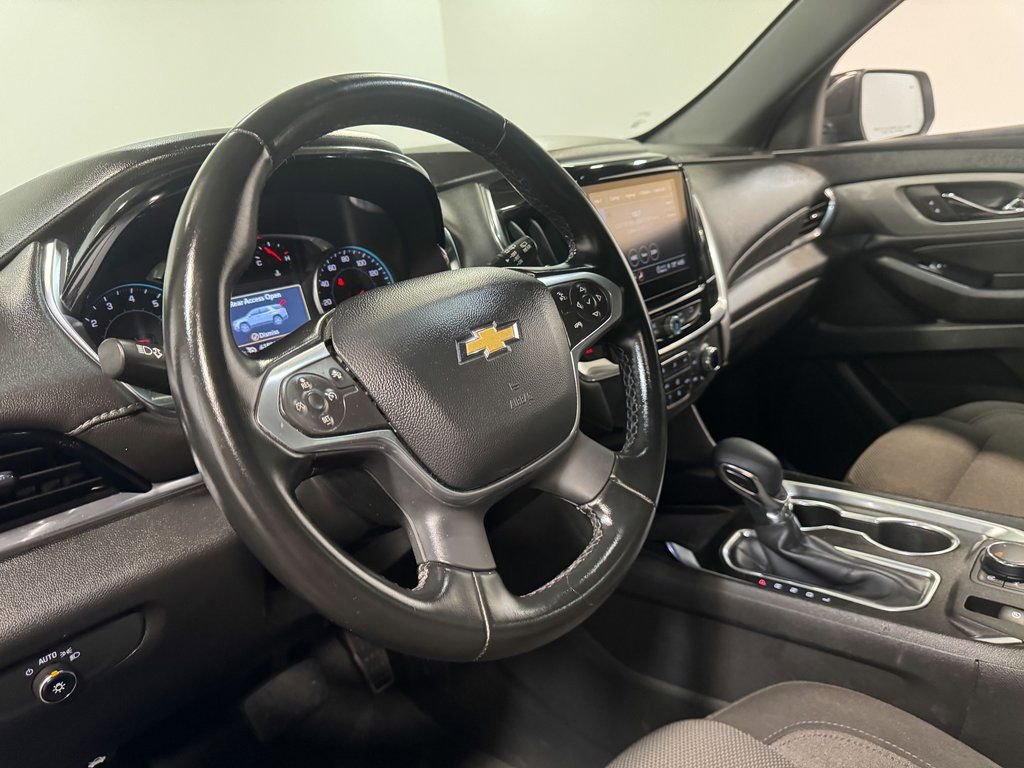 Used 2023 Chevrolet Traverse LT image 80