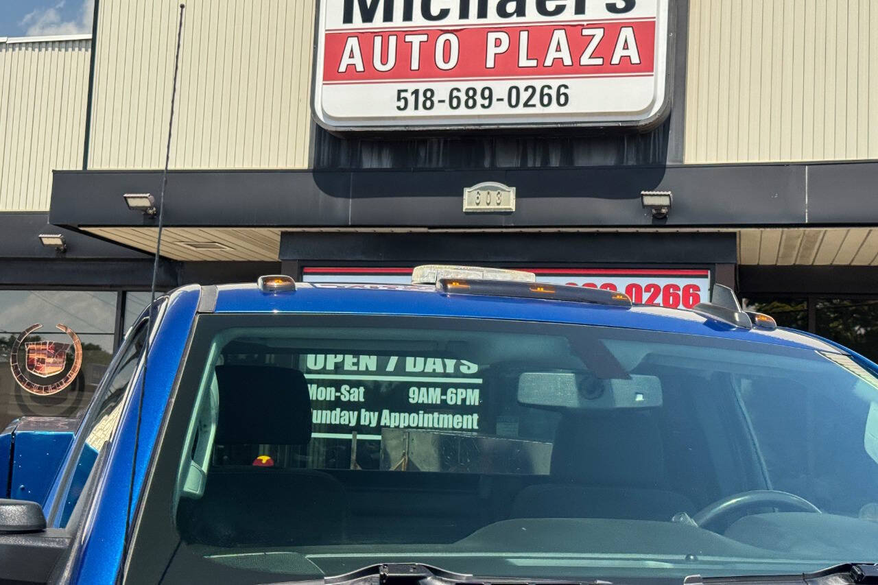 Used 2018 Chevrolet Silverado 3500 LT AWD/4WD image 11