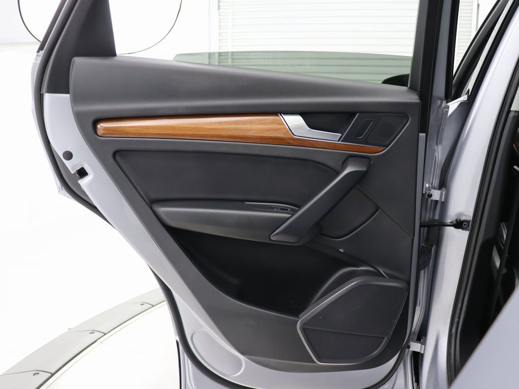 Used 2022 Audi Q5 2.0T Premium image 38