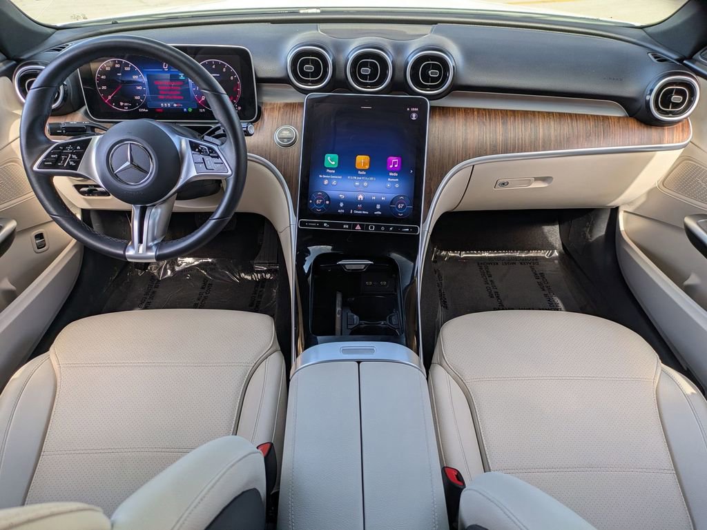 Used 2025 Mercedes-Benz C 300 4MATIC Sedan image 25
