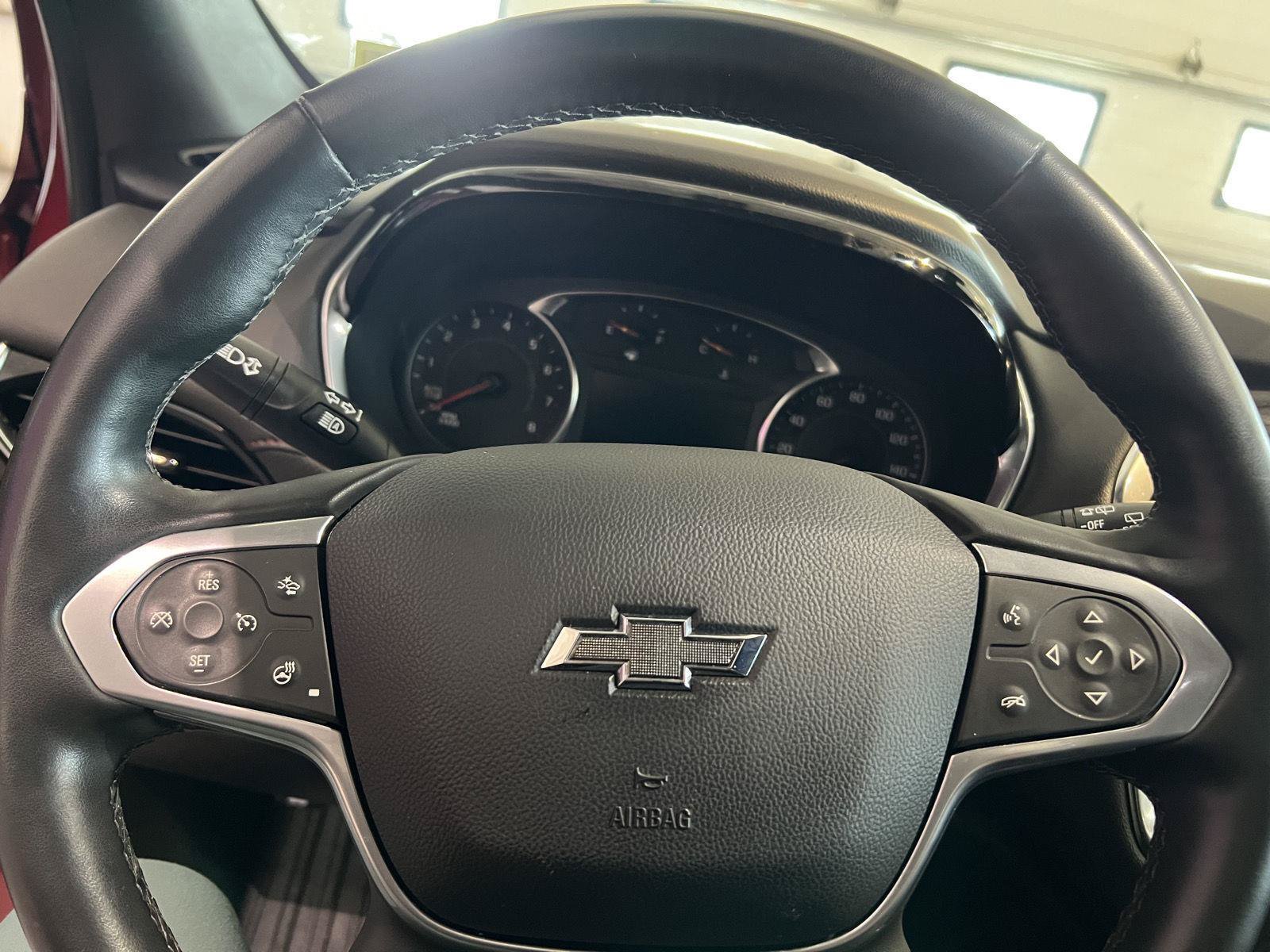Used 2023 Chevrolet Traverse RS AWD/4WD image 22