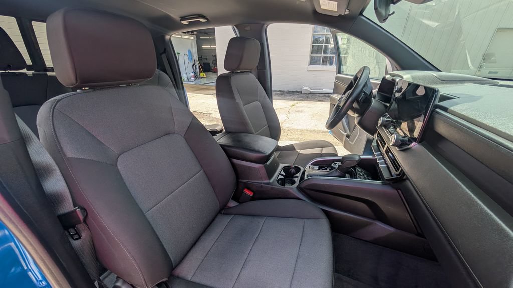Used 2024 Chevrolet Colorado Trail Boss w/ LPO, Skid Plate Package AWD/4WD image 16