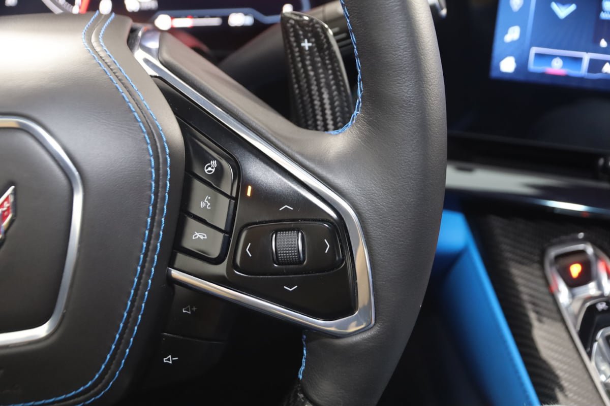 Used 2024 Chevrolet Corvette Z06 w/ Stealth Interior Trim Package RWD image 46