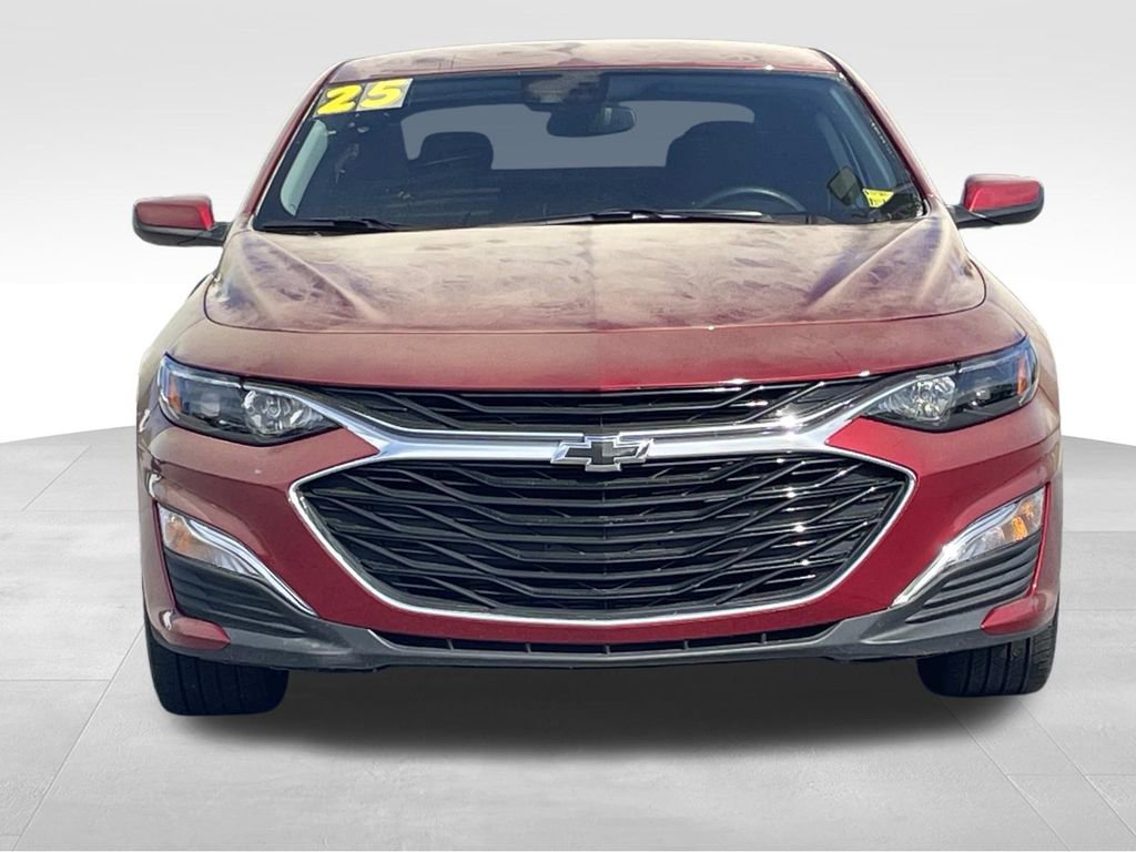 Used 2025 Chevrolet Malibu RS w/ LPO, Floor Liner Package image 9