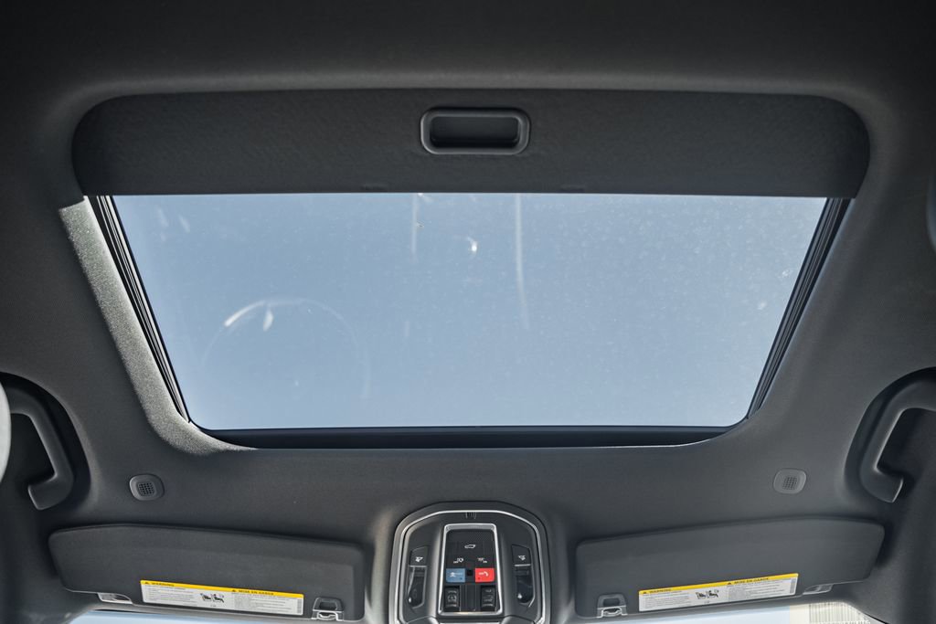 New 2025 Jeep Grand Cherokee Laredo X w/ Luxury Tech Group I image 26